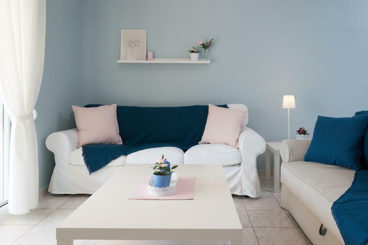 Casa Di Emma Leilighet Néa Péramos Eksteriør bilde